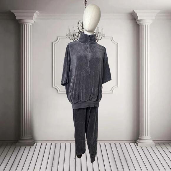 đź–¤ Fear of God Essentials Iron Velour Mock Neck Sweatshirt & Sweatpants Set - Picture 1 of 7